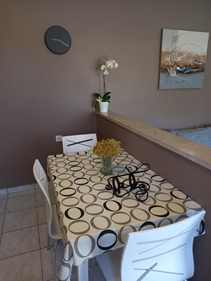 Apartman Katica Banjol Exterior photo